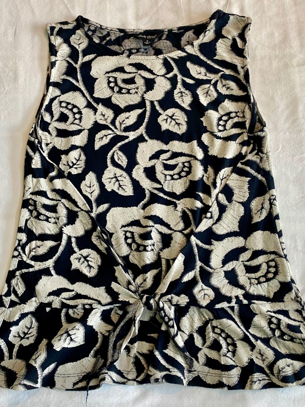 Lucky Brand Cream and Black Floral Sleeveless Top